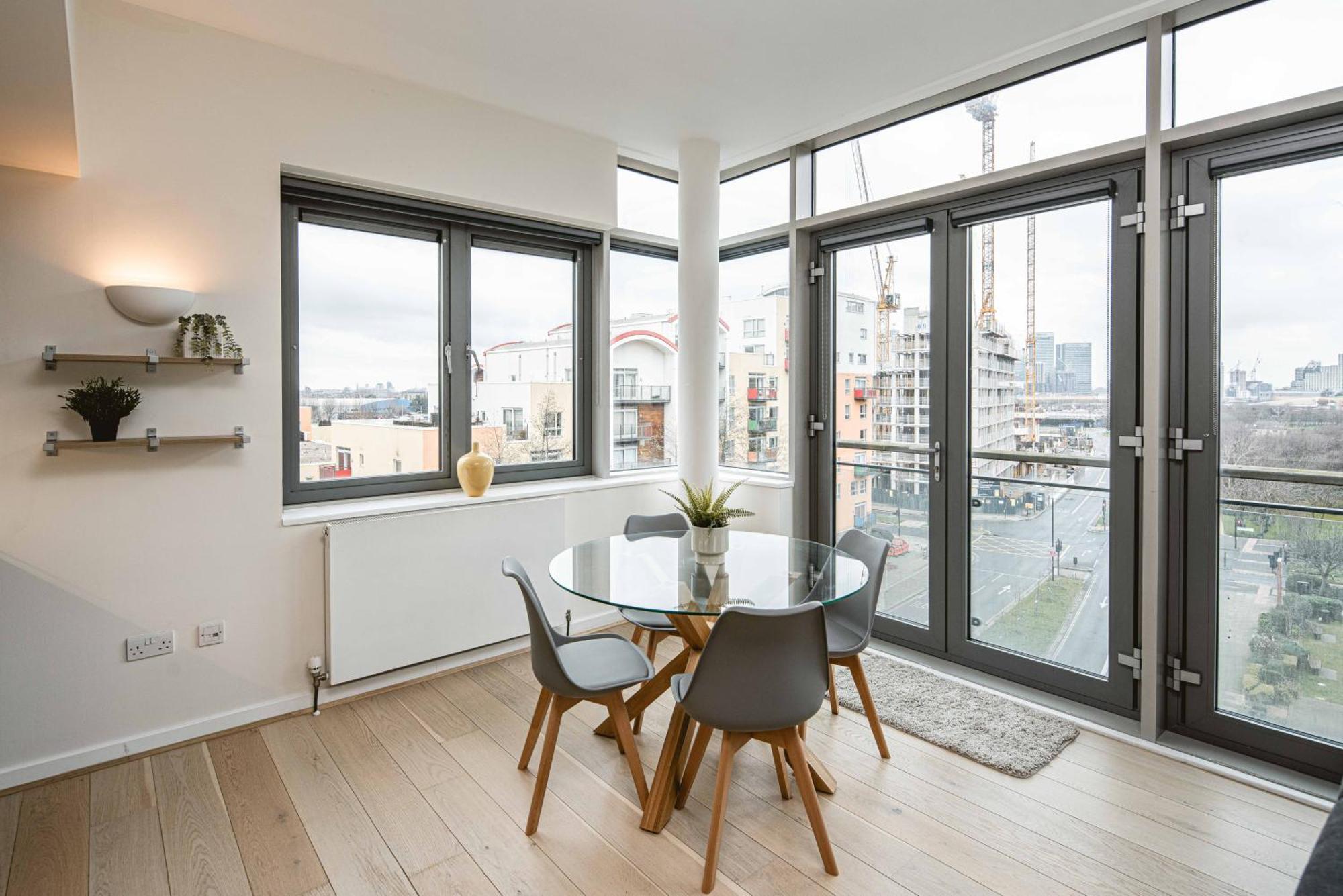 Beautiful Penthouse Apartment With Private Terrace In Greenwich Peninsula London Exterior photo